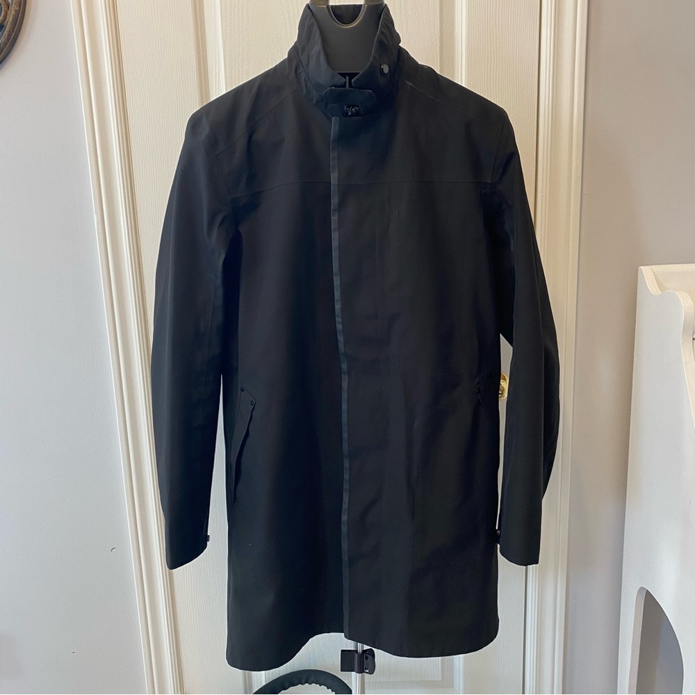 Helly Hansen Ask & Embla Waterproof Jacket – Black – Size Small